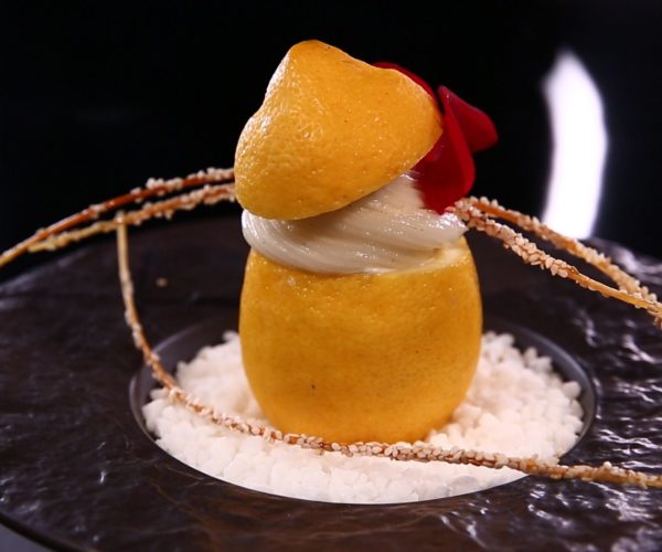 Magnifique sorbet au citron dans sa peau à La Table de 3, restaurant à Bordeaux